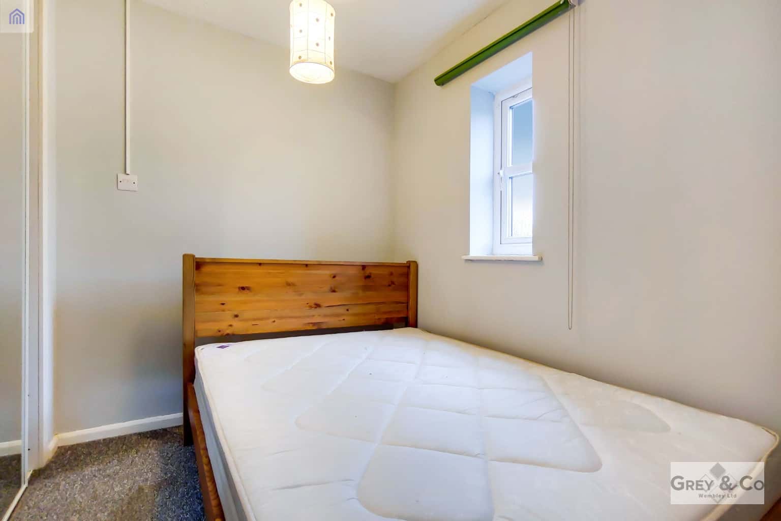 Charming One-Bedroom Top Floor Flat with Allocated Parking Near Northwood Station property first image