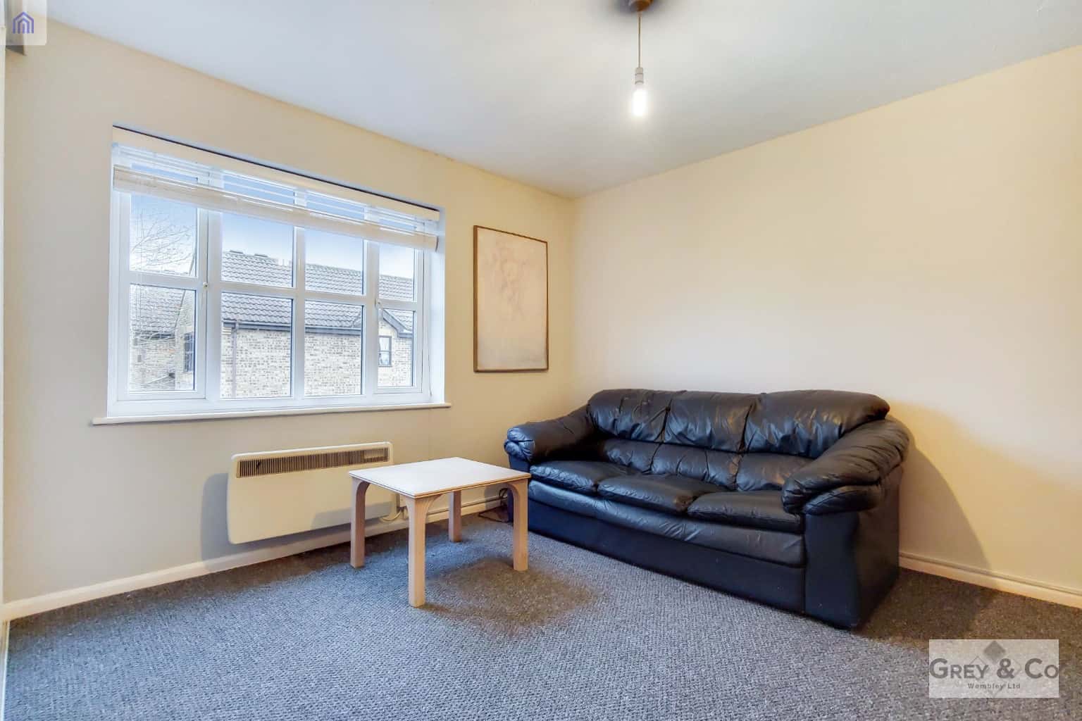 Charming One-Bedroom Top Floor Flat with Allocated Parking Near Northwood Station property first image