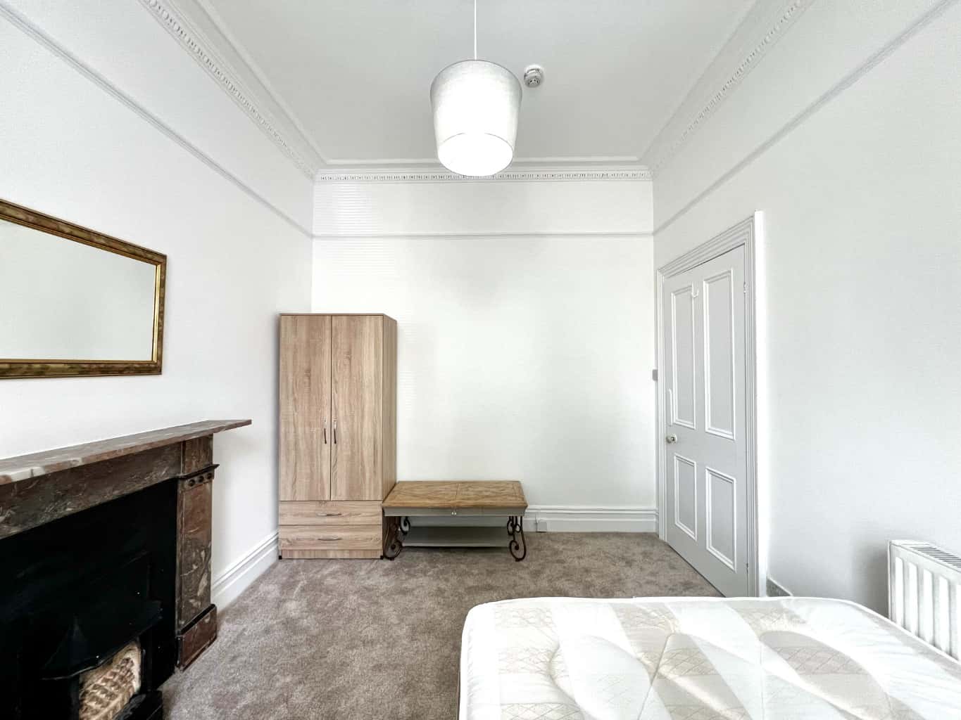 Newly Decorated Double Room for Rent Near Ealing Broadway property first image