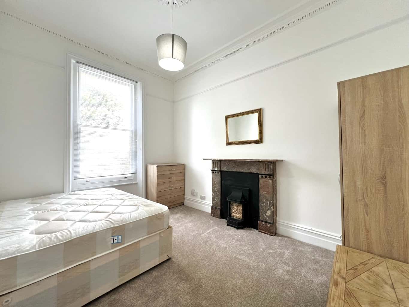 Newly Decorated Double Room for Rent Near Ealing Broadway property first image