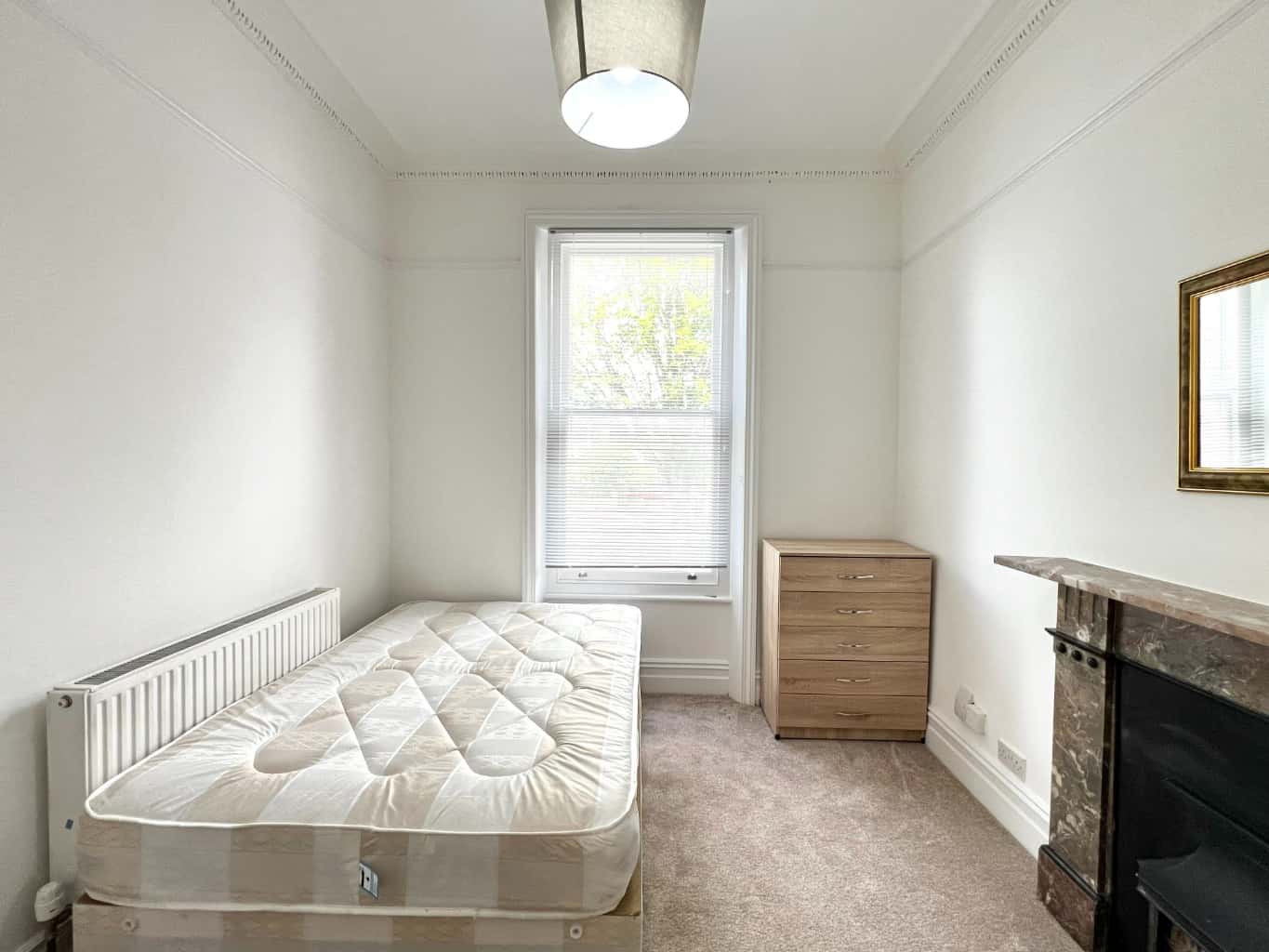 Newly Decorated Double Room for Rent Near Ealing Broadway property first image