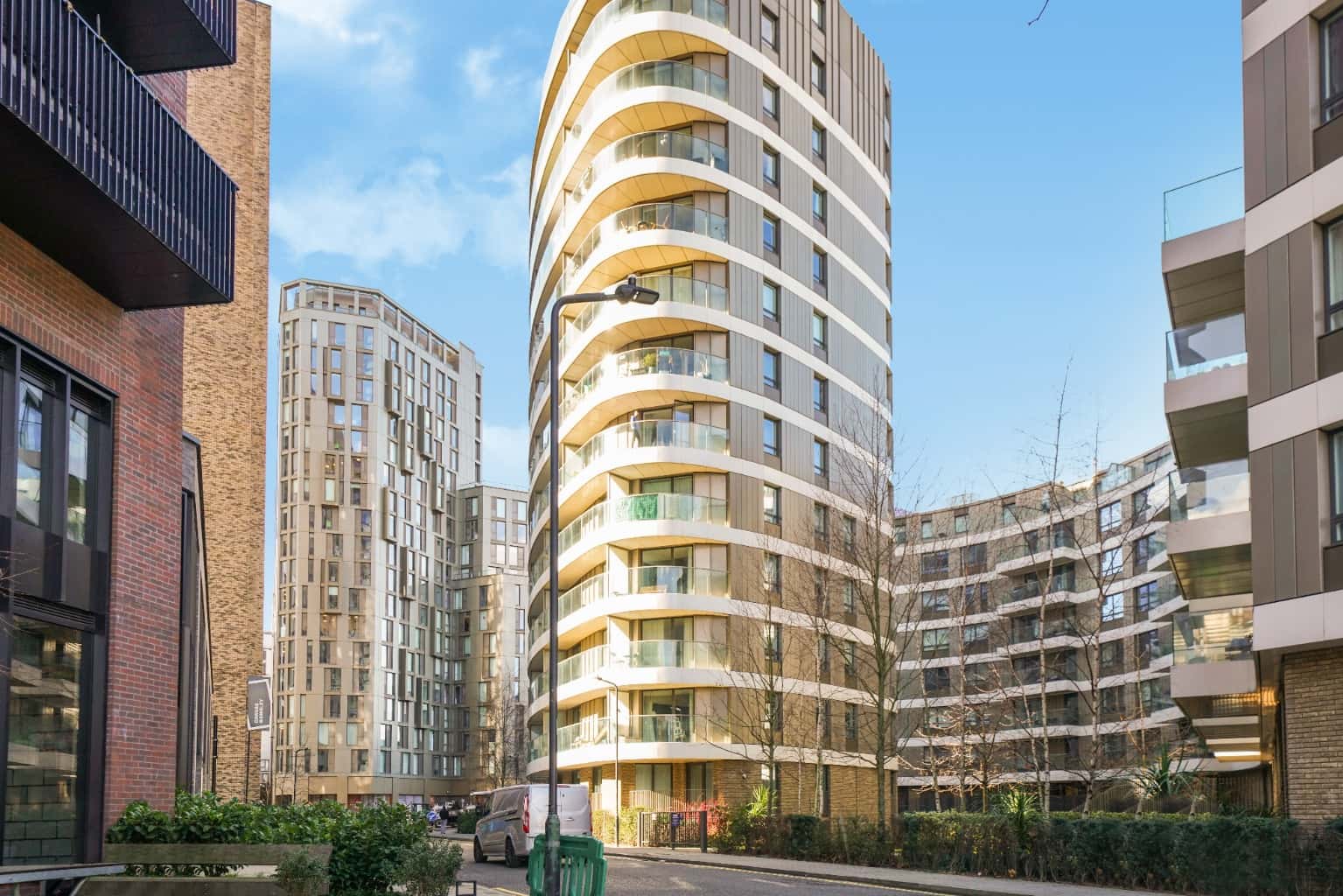 Stylish 1-Bed Apartment in Wembley with Balcony, Near Stadium & Station property first image