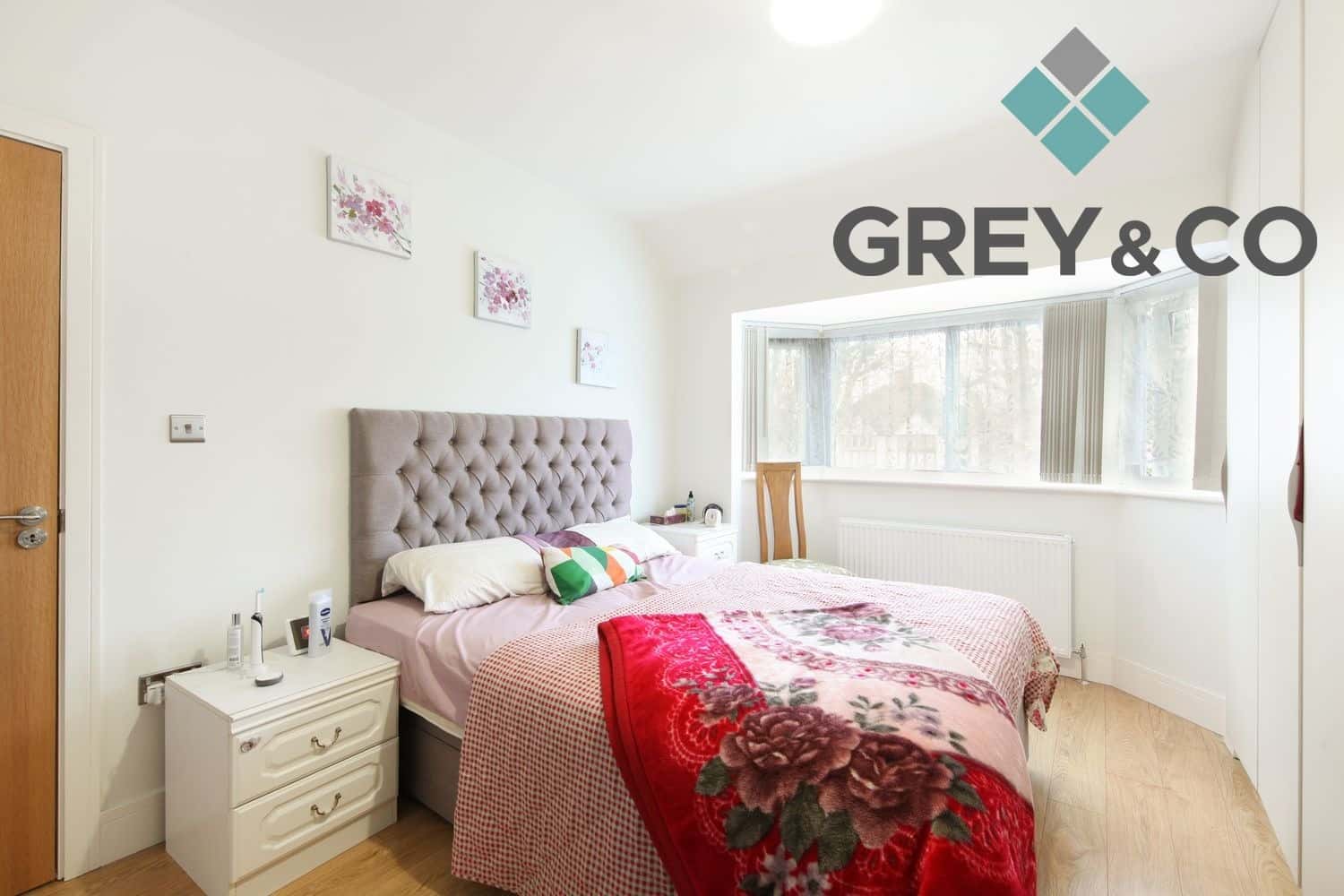 Stunning 3-Bed Semi-Detached Family Home in Wembley with Parking property first image