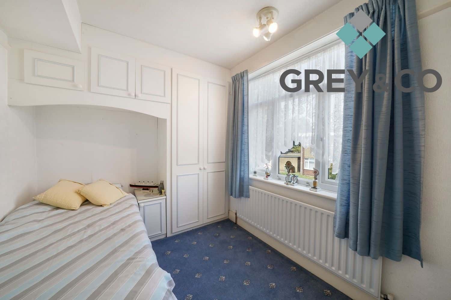 Charming 3-Bed Cottage in Quiet Chantry Road, Middlesex property first image