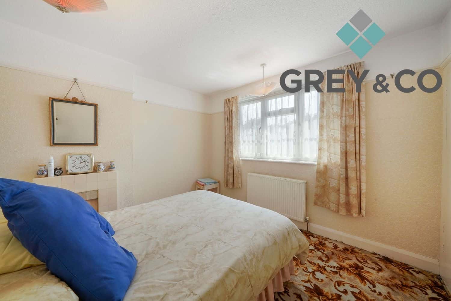Charming 3-Bed Cottage in Quiet Chantry Road, Middlesex property first image