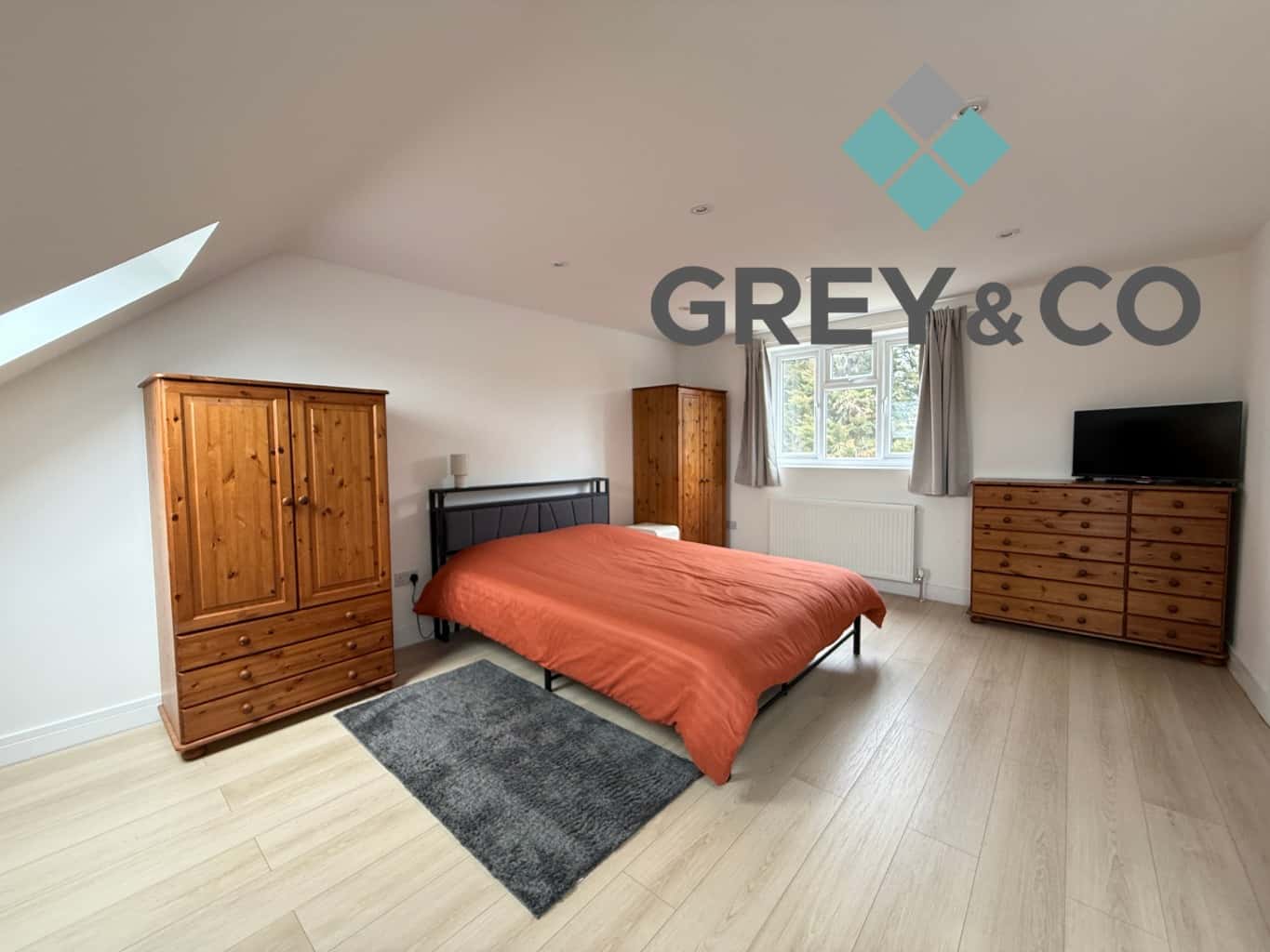 Bright, Modern Studio Flat in Wembley - Bills Included! property first image