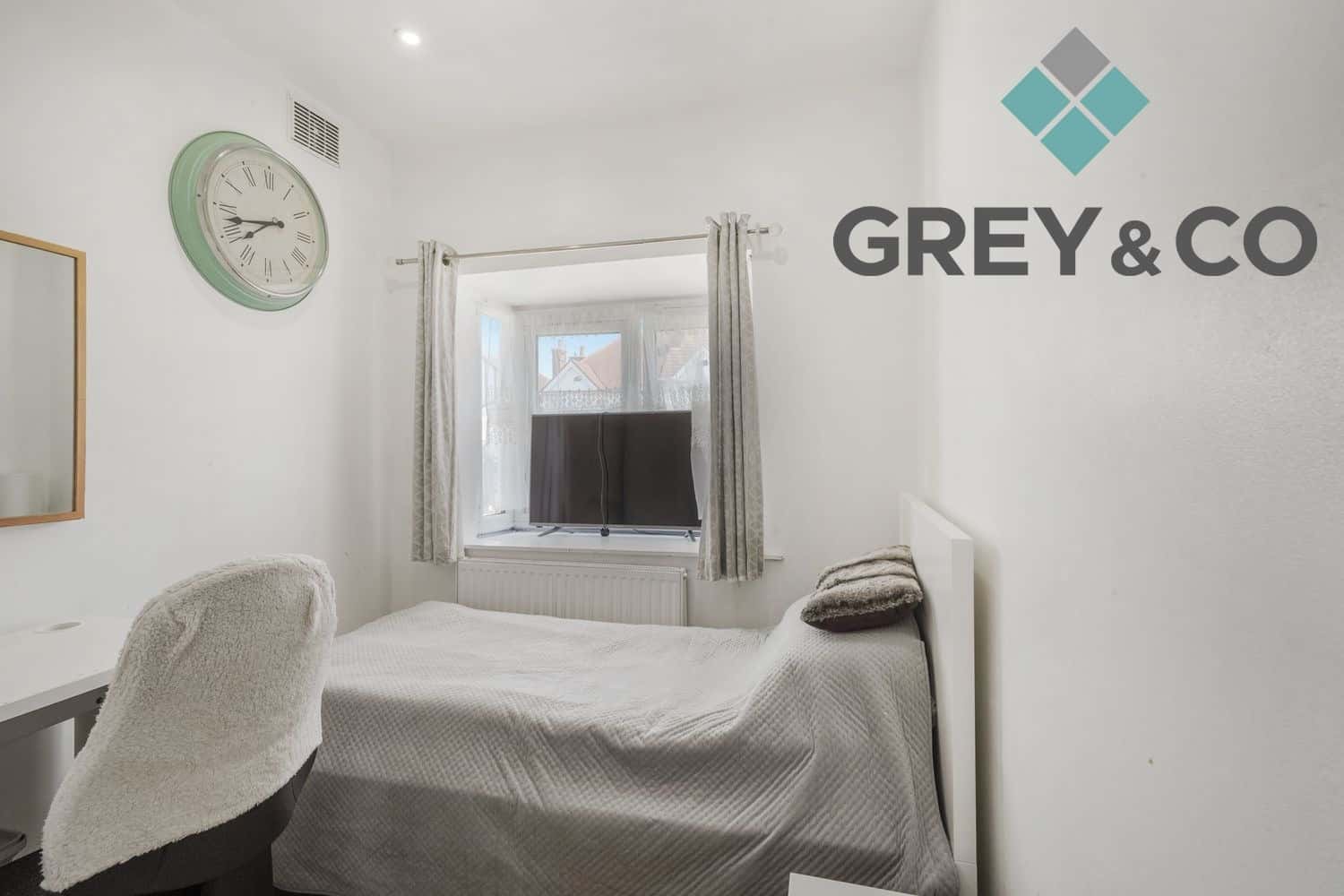 Spacious 5-Bed Family Home with Annexe & Parking in Wembley property first image